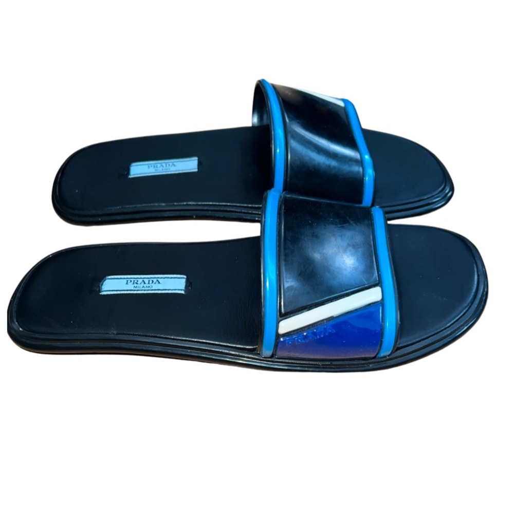 Prada slides